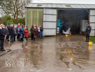 AK071124-87 - Alan King Stable Visit